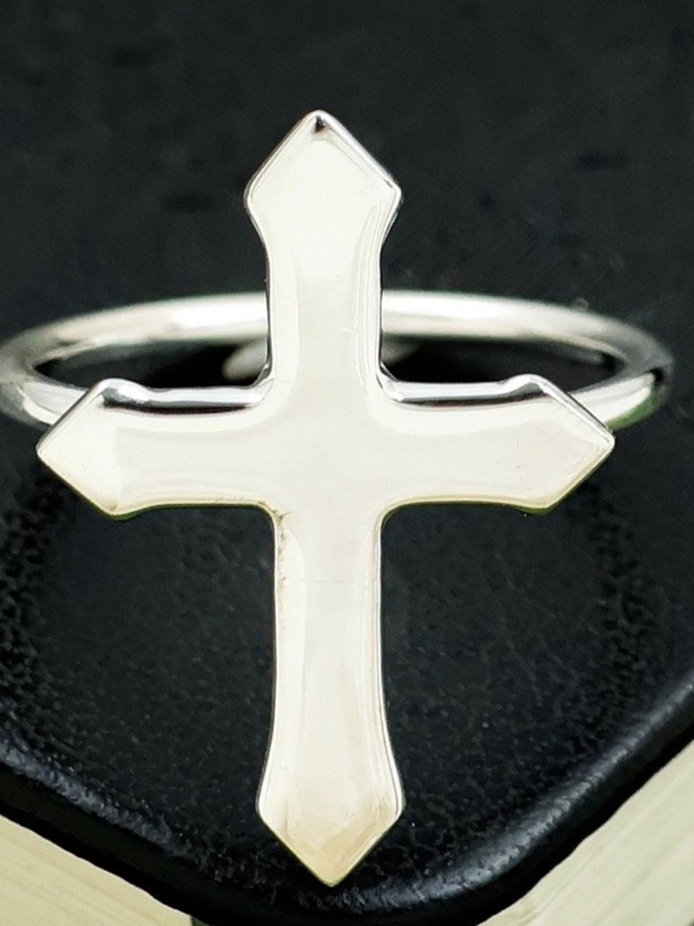 Silver Cross Ring - White and Silver